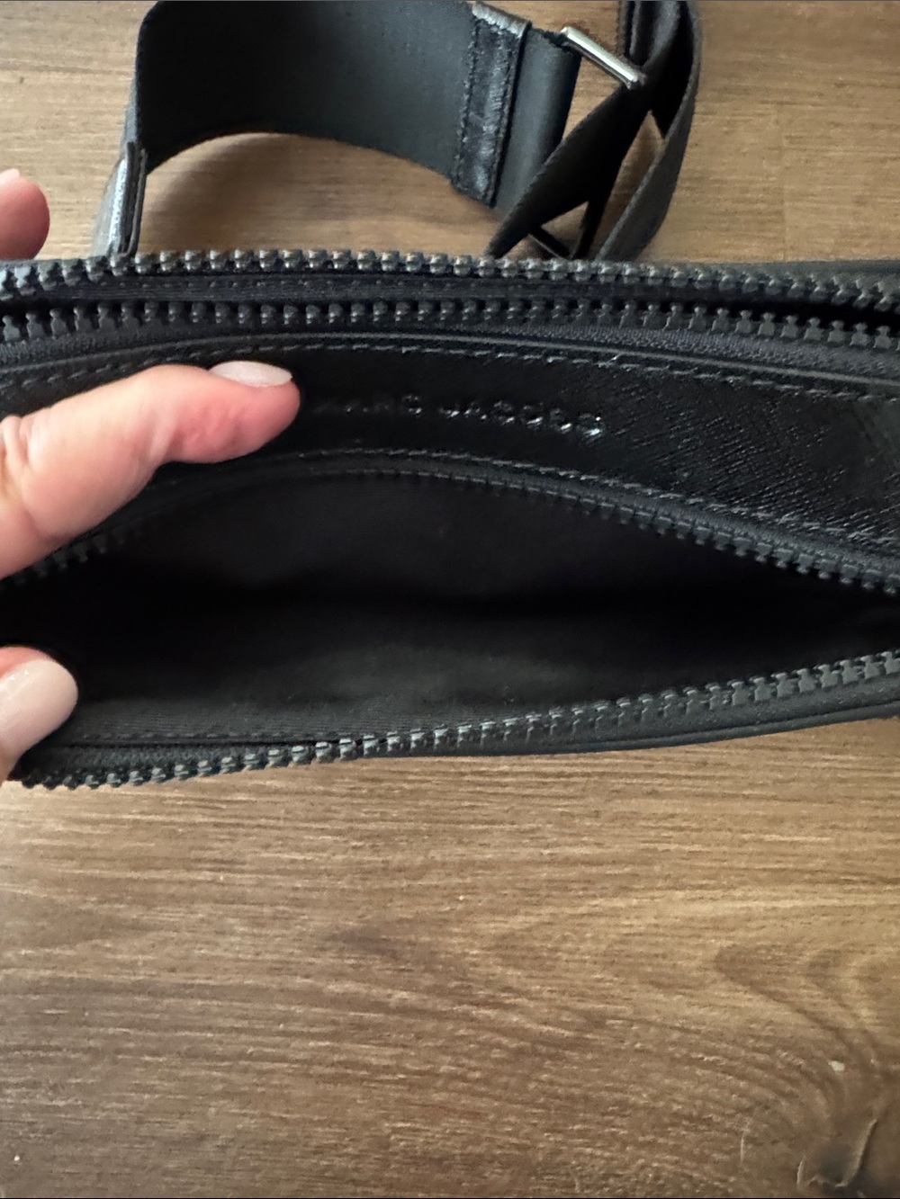 Marc Jacobs The Snapshot Crossbody DTM in Black - Picture 6 of 9